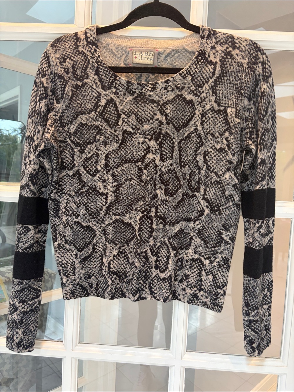 Label + Thread Wool/Cashmere Snakeskin Crewneck Sweater Sz S